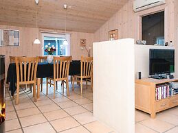 6 Person Holiday Home in Oksbol-by Traum