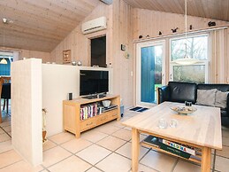 6 Person Holiday Home in Oksbol-by Traum