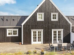 6 Person Holiday Home in Blokhus-by Traum