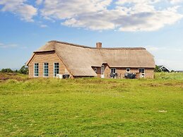 12 Person Holiday Home in Ringkobing-by Traum