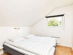 8 Person Holiday Home in Blavand