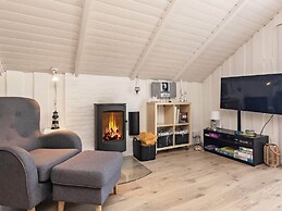 8 Person Holiday Home in Blavand