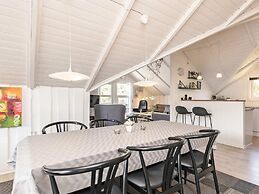 8 Person Holiday Home in Blavand