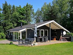 6 Person Holiday Home in Strandby