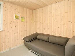 6 Person Holiday Home in Strandby-by Traum