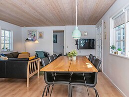 8 Person Holiday Home in Blavand