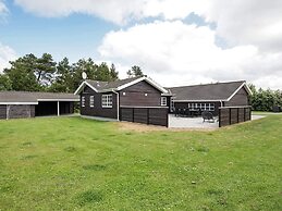 8 Person Holiday Home in Blavand