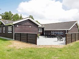 8 Person Holiday Home in Blavand