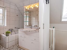 Seaside Holiday Home With Ocean View