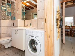 8 Person Holiday Home in Glesborg-by Traum