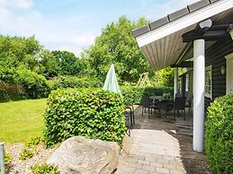 8 Person Holiday Home in Glesborg-by Traum