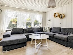 7 Person Holiday Home in Hals-by Traum