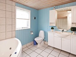 6 Person Holiday Home in Lokken-by Traum