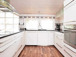 4 Star Holiday Home in Vaeggerlose