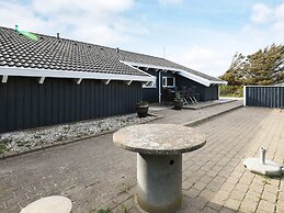 10 Person Holiday Home in Lokken-by Traum