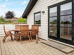 6 Person Holiday Home in Hejls