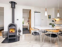 6 Person Holiday Home in Hejls