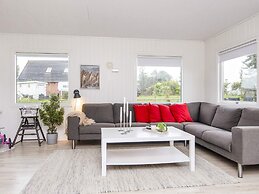 6 Person Holiday Home in Hejls