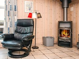 Secluded Holiday Home in Henne near Beach