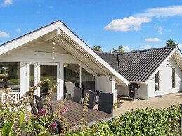 8 Person Holiday Home in Hejls-by Traum