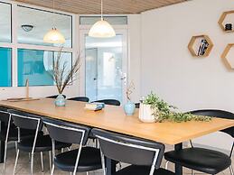 10 Person Holiday Home in Blavand