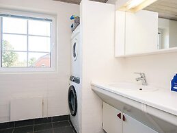 10 Person Holiday Home in Blavand