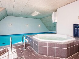 10 Person Holiday Home in Blavand
