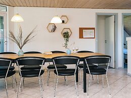 10 Person Holiday Home in Blavand