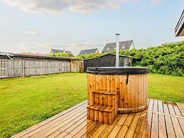 6 Person Holiday Home in Ulfborg