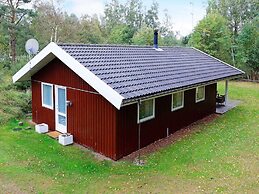 Cozy Holiday Home in Læsø near Sea