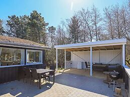 6 Person Holiday Home in Blavand