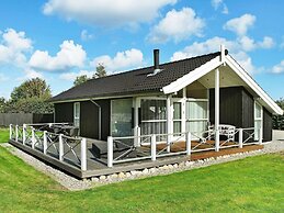 Enthralling Holiday Home in Hadsund near Sea