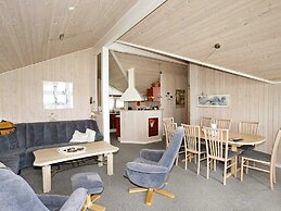10 Person Holiday Home in Hadsund