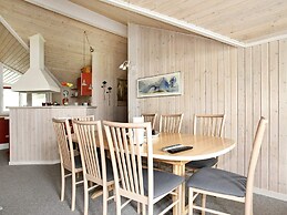 10 Person Holiday Home in Hadsund