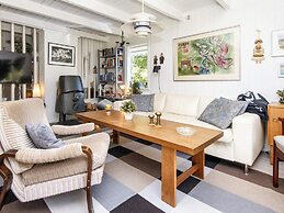 6 Person Holiday Home in Glesborg-by Traum