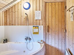 6 Person Holiday Home in Hemmet