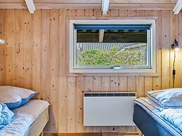 6 Person Holiday Home in Hemmet