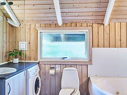 6 Person Holiday Home in Hemmet