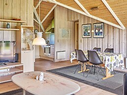 6 Person Holiday Home in Hemmet