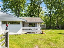 Quaint Holiday Home near Glesborg with Roofed Terrace