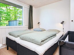 Quaint Holiday Home near Glesborg with Roofed Terrace