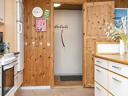 Quaint Holiday Home near Glesborg with Roofed Terrace