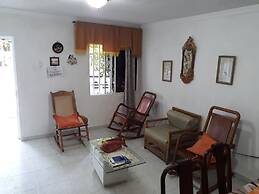 Room in Guest Room - Posada Green Sea in the Harmony Hall Hill Area of