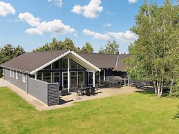 Luxury Holiday Home in Falster near Sea