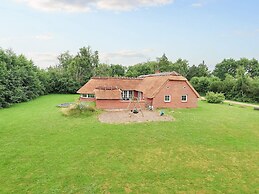 12 Person Holiday Home in Vaeggerlose