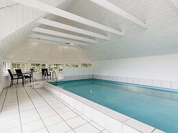 12 Person Holiday Home in Vaeggerlose