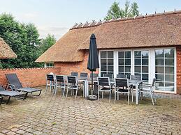 12 Person Holiday Home in Vaeggerlose