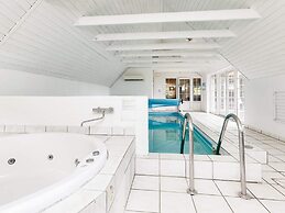 12 Person Holiday Home in Vaeggerlose