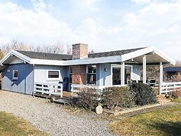 6 Person Holiday Home in Spottrup-by Traum