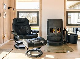 6 Person Holiday Home in Spottrup-by Traum